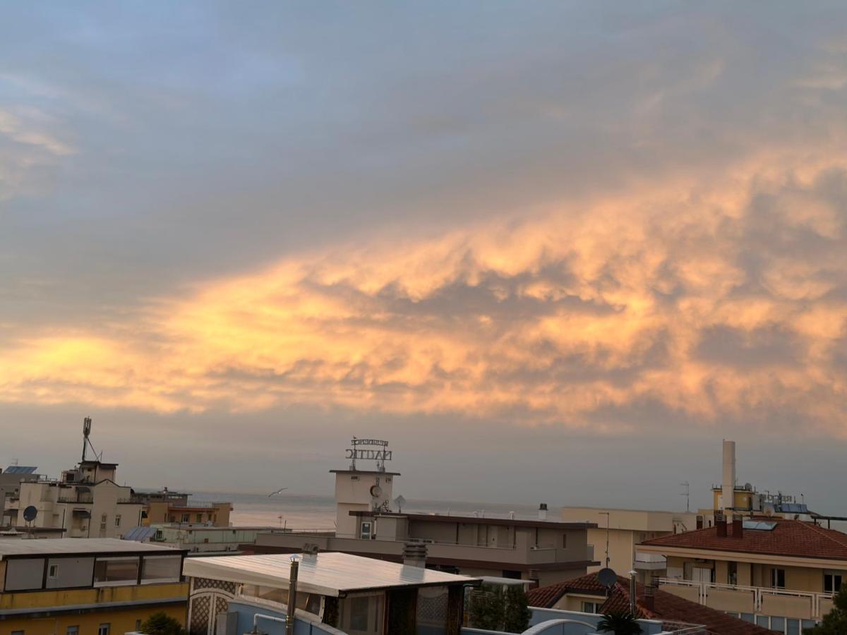 Albergo B&B Serafini Rimini Bagian luar foto