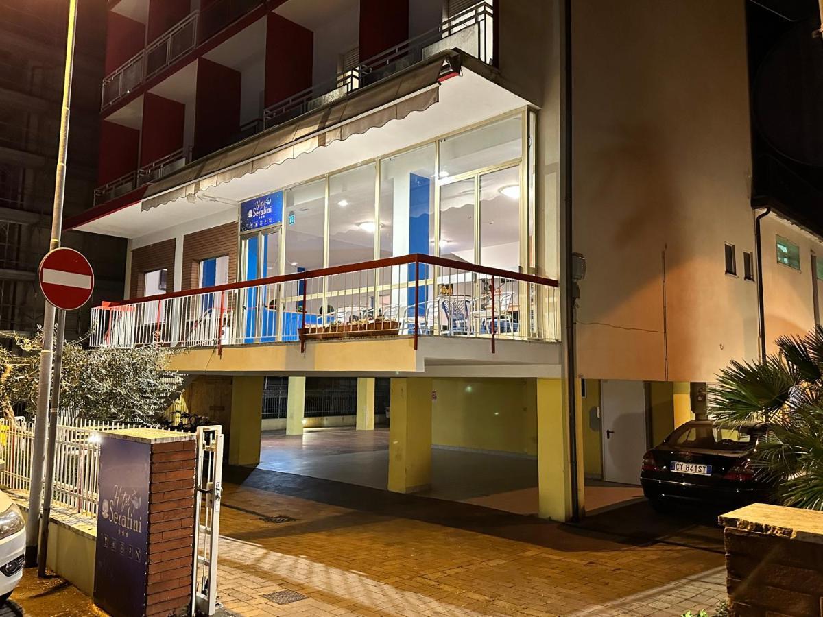 Albergo B&B Serafini Rimini Bagian luar foto
