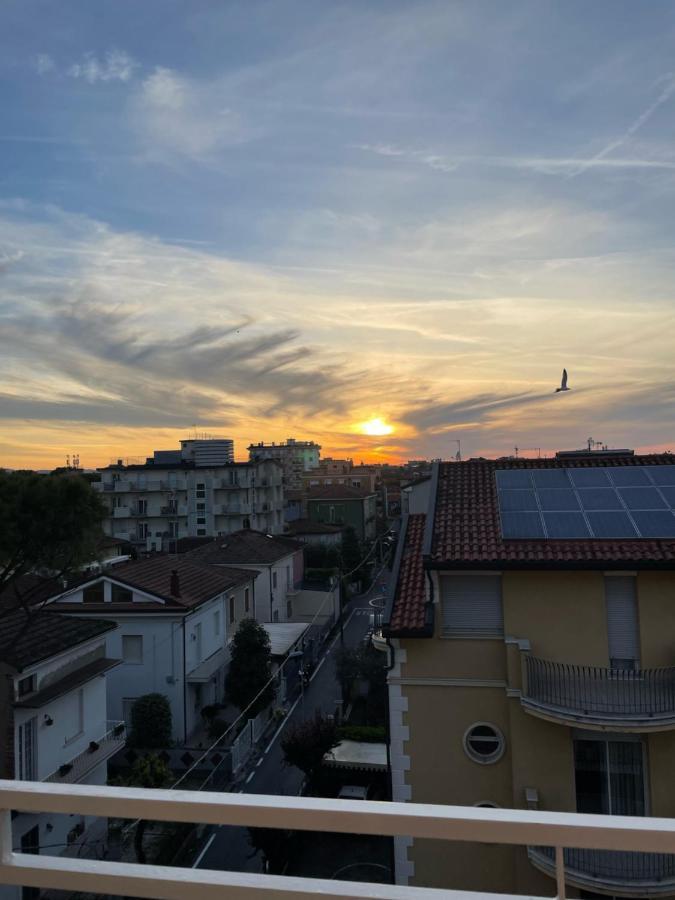 Albergo B&B Serafini Rimini Bagian luar foto