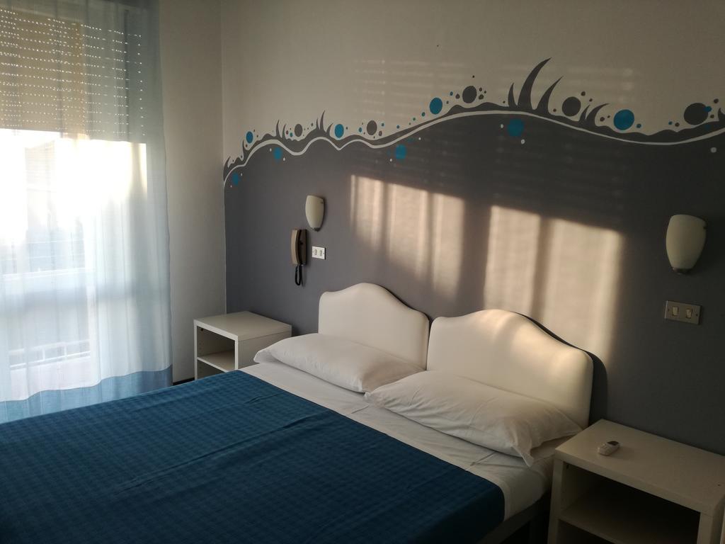 Albergo B&B Serafini Rimini Bagian luar foto
